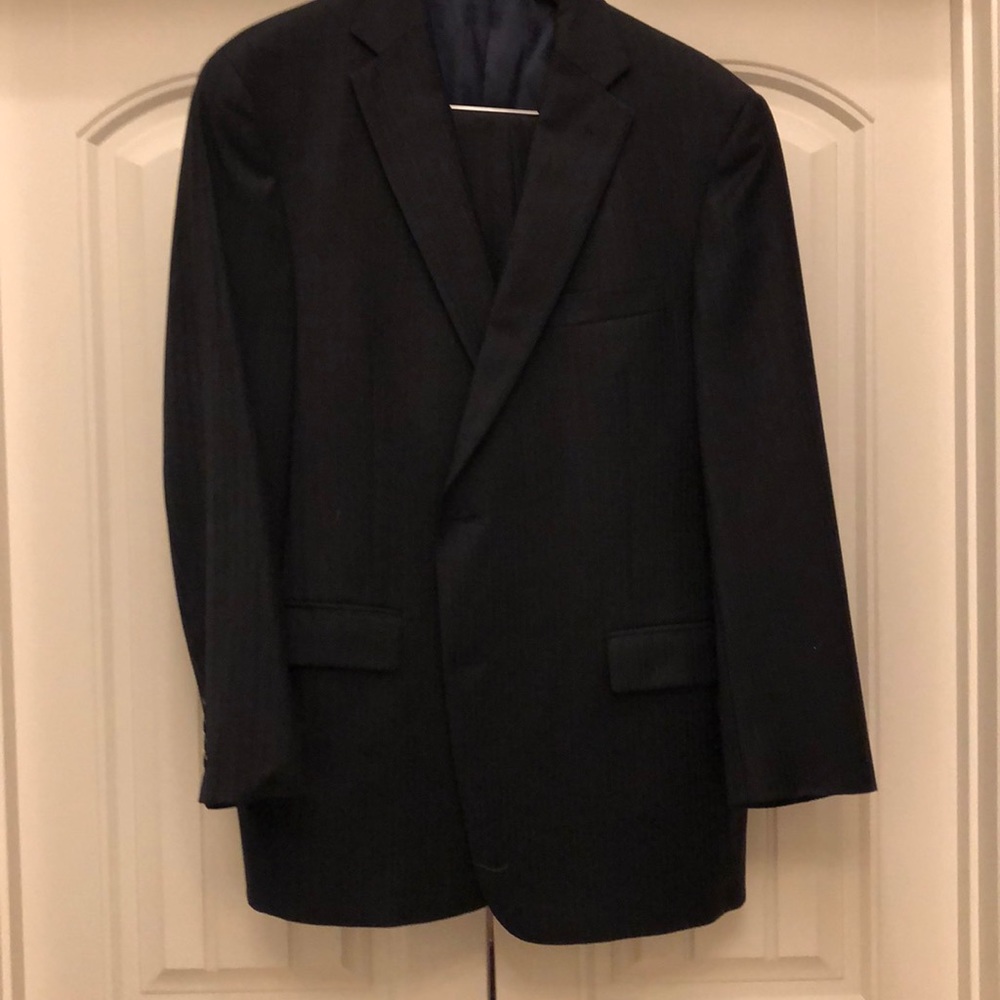 Hickey Freeman Suit - 44R